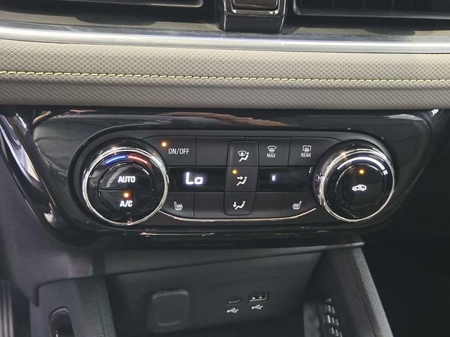 Used 2025 Chevrolet TrailBlazer ACTIV w/ Convenience Package image 23