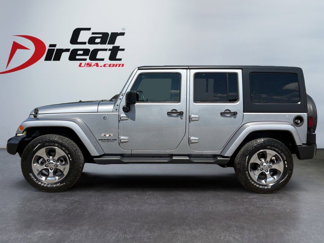 Used 2016 Jeep Wrangler Unlimited Sahara w/ Connectivity Group AWD/4WD image 9