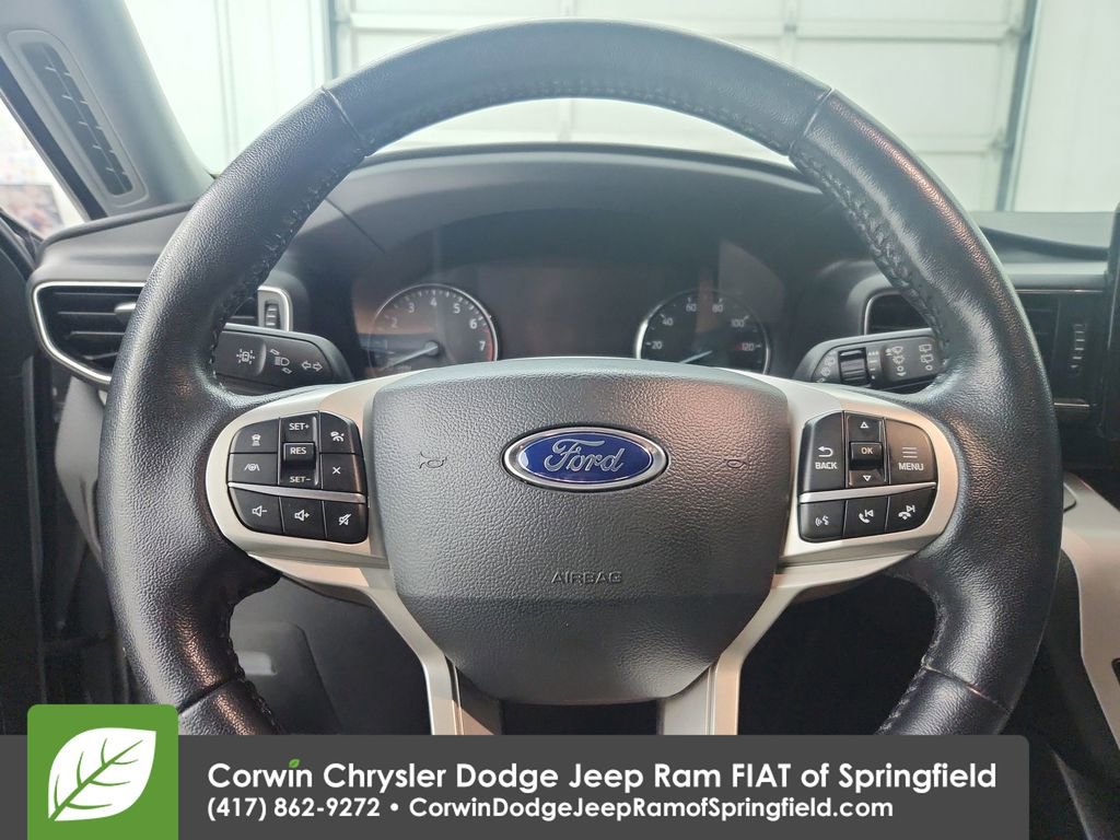 Used 2021 Ford Explorer XLT w/ Equipment Group 202A AWD/4WD image 22