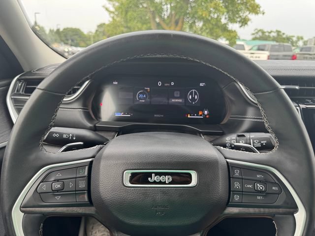 Certified 2023 Jeep Grand Cherokee L Limited AWD/4WD image 25