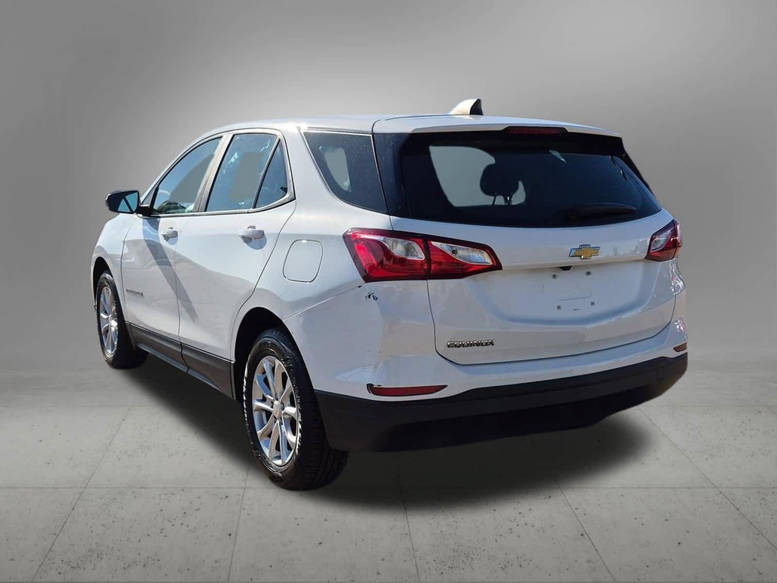 Used 2020 Chevrolet Equinox LS FWD image 4
