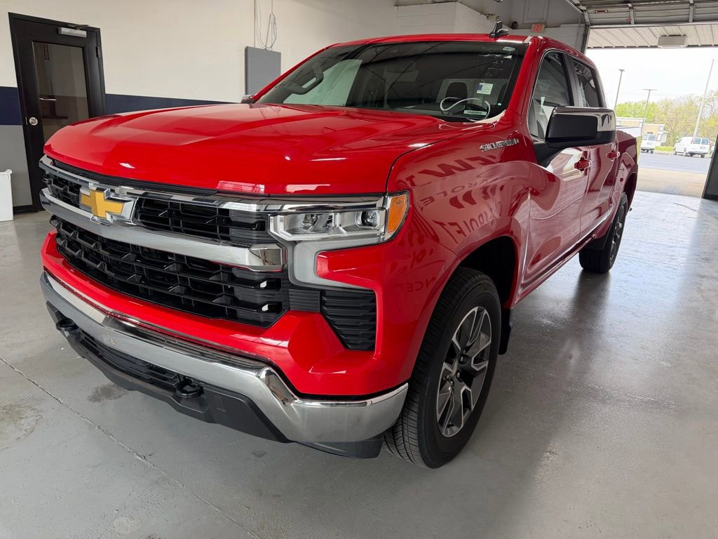Used 2024 Chevrolet Silverado 1500 LT image 22