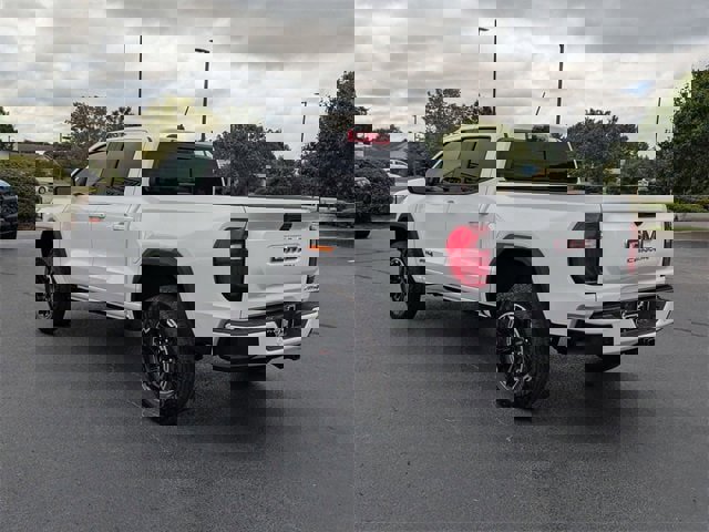 New 2026 GMC Canyon AT4 w/ AT4 Premium Package image 5