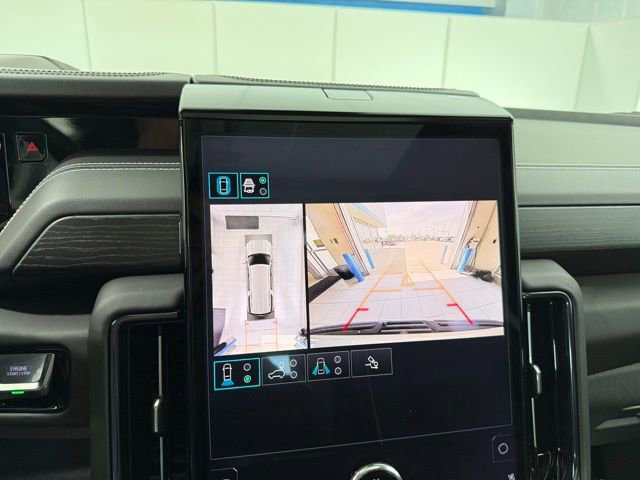 Used 2025 GMC Yukon XL AT4 Ultimate image 31