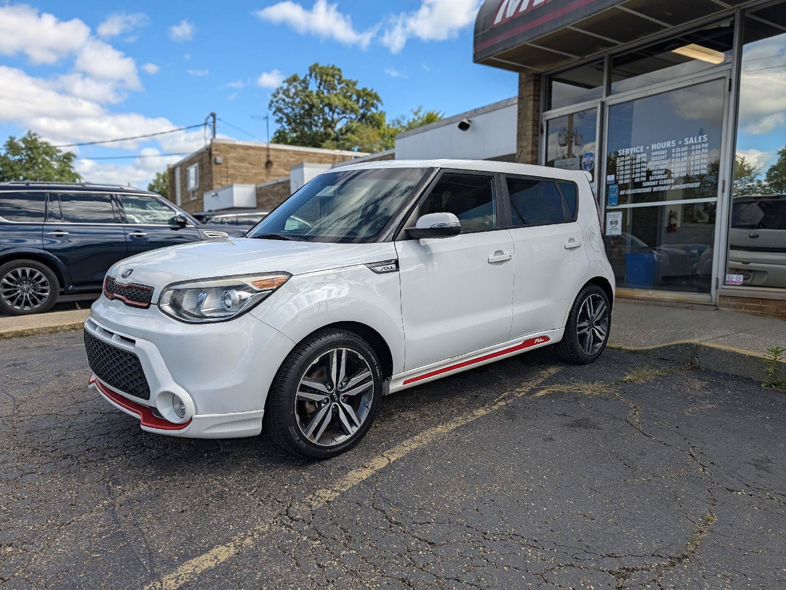 Used 2014 Kia Soul + FWD image 5