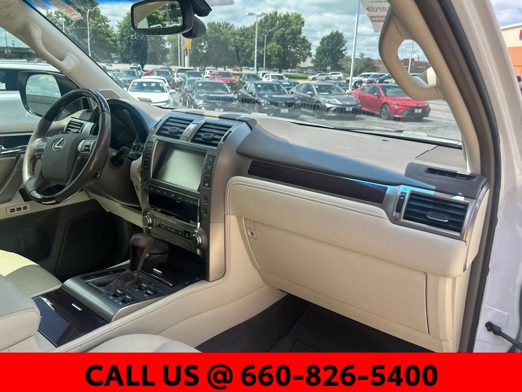 Used 2019 Lexus GX 460 Luxury AWD/4WD image 9