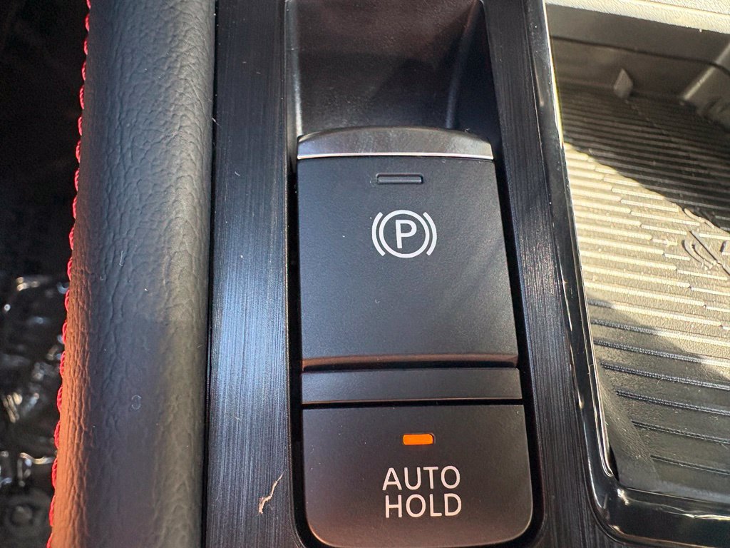 New 2027 Nissan Kicks SR FWD image 36