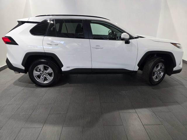 Used 2025 Toyota RAV4 XLE AWD/4WD image 6