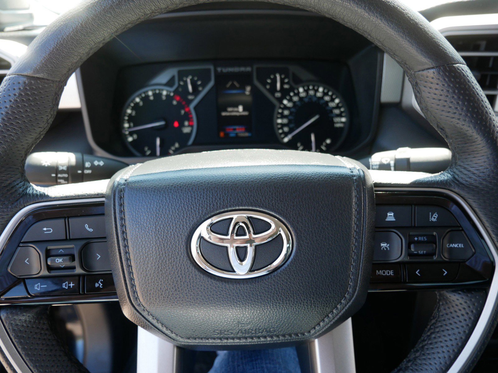 Used 2023 Toyota Tundra Limited AWD/4WD image 23