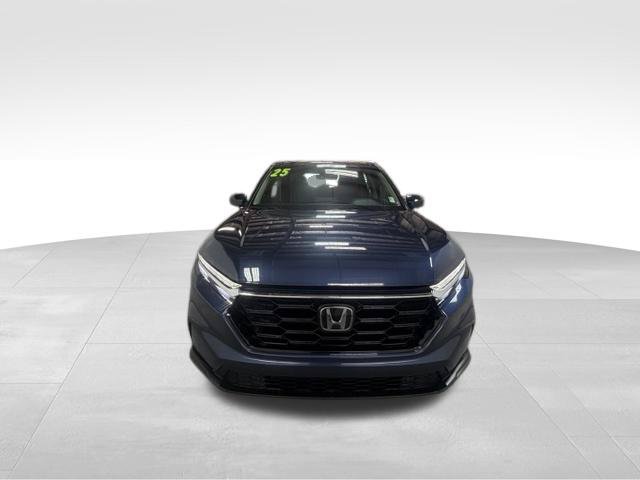 Used 2025 Honda CR-V EX-L image 3