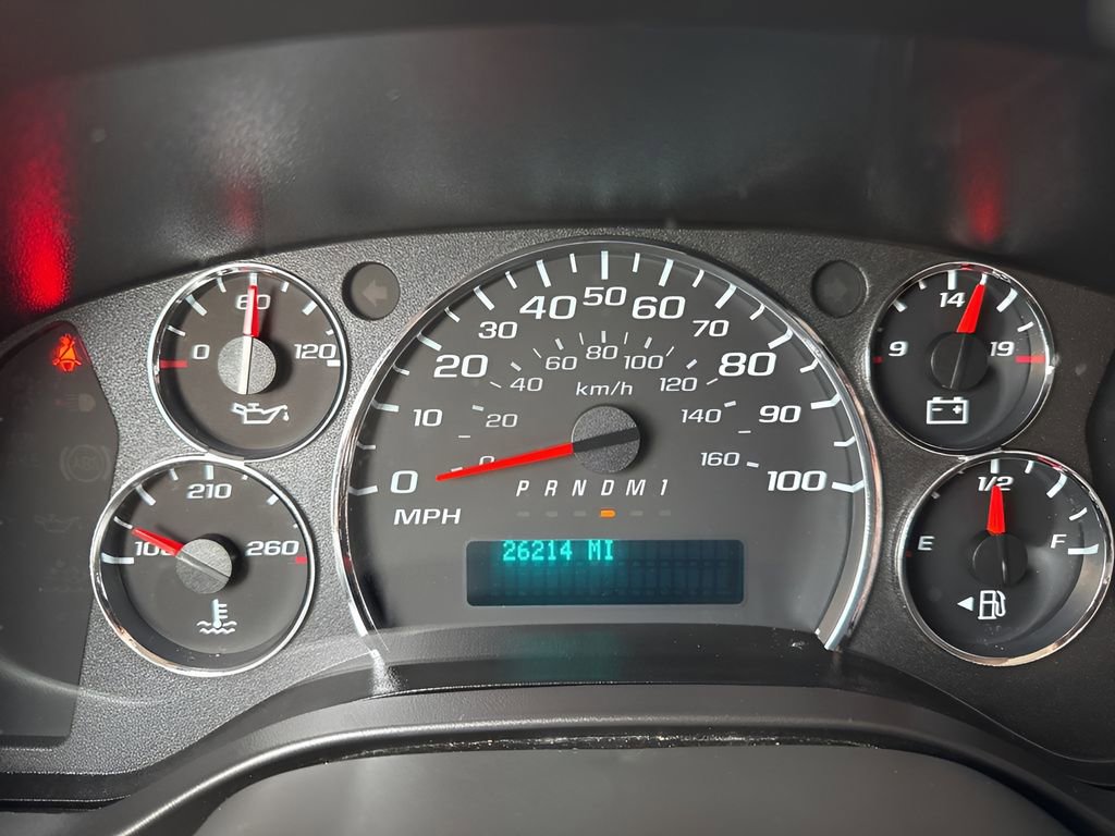 Used 2024 Chevrolet Express 2500 w/ Driver Convenience Package RWD image 17