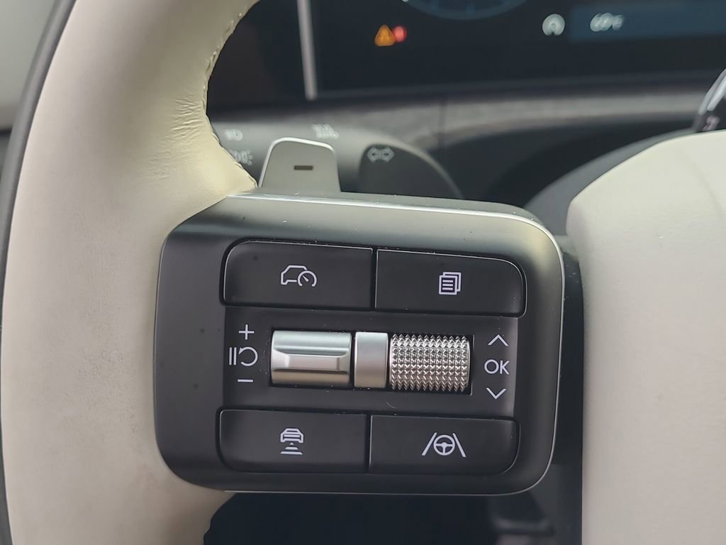 Used 2025 Hyundai Santa Fe Calligraphy image 27