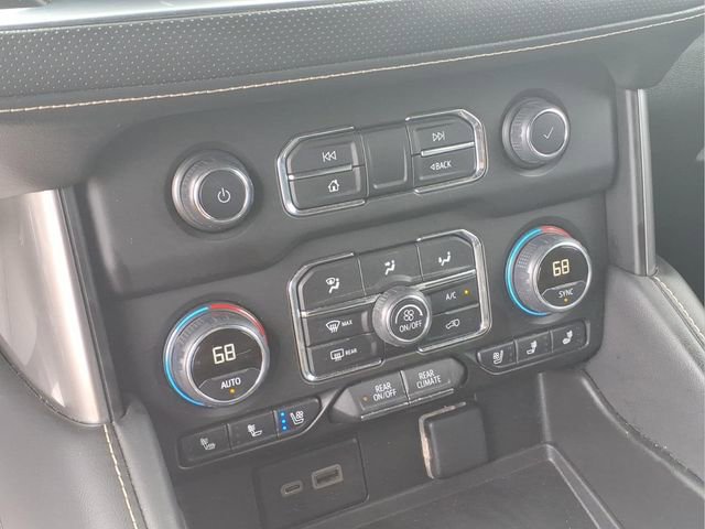 Used 2024 Chevrolet Suburban Premier AWD/4WD image 10