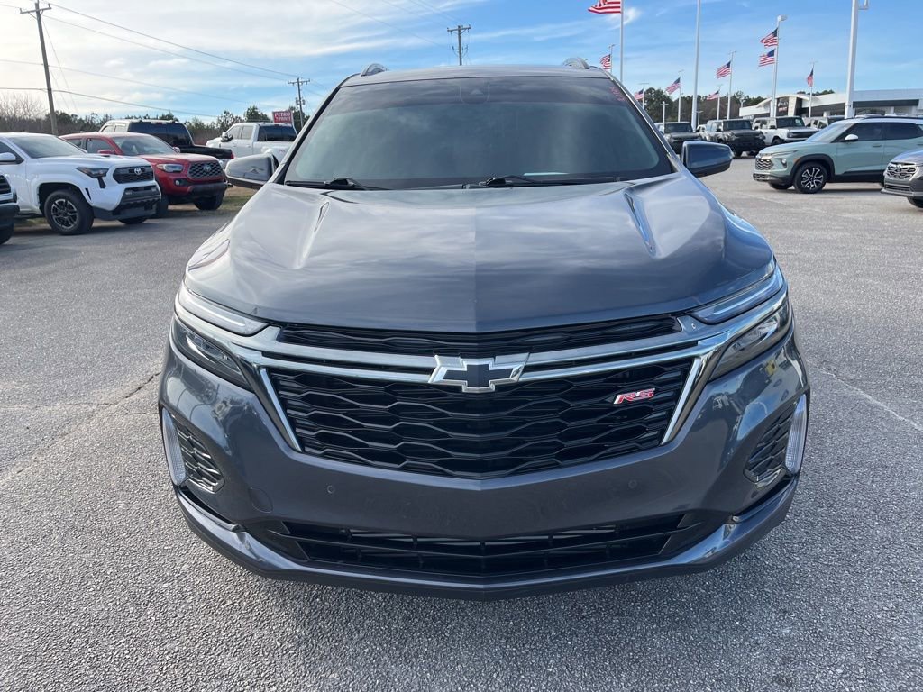 Used 2023 Chevrolet Equinox RS image 2