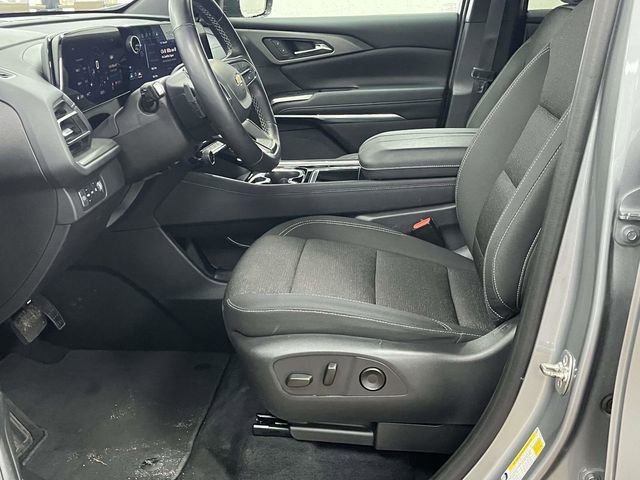 Used 2024 Chevrolet Traverse LT image 15