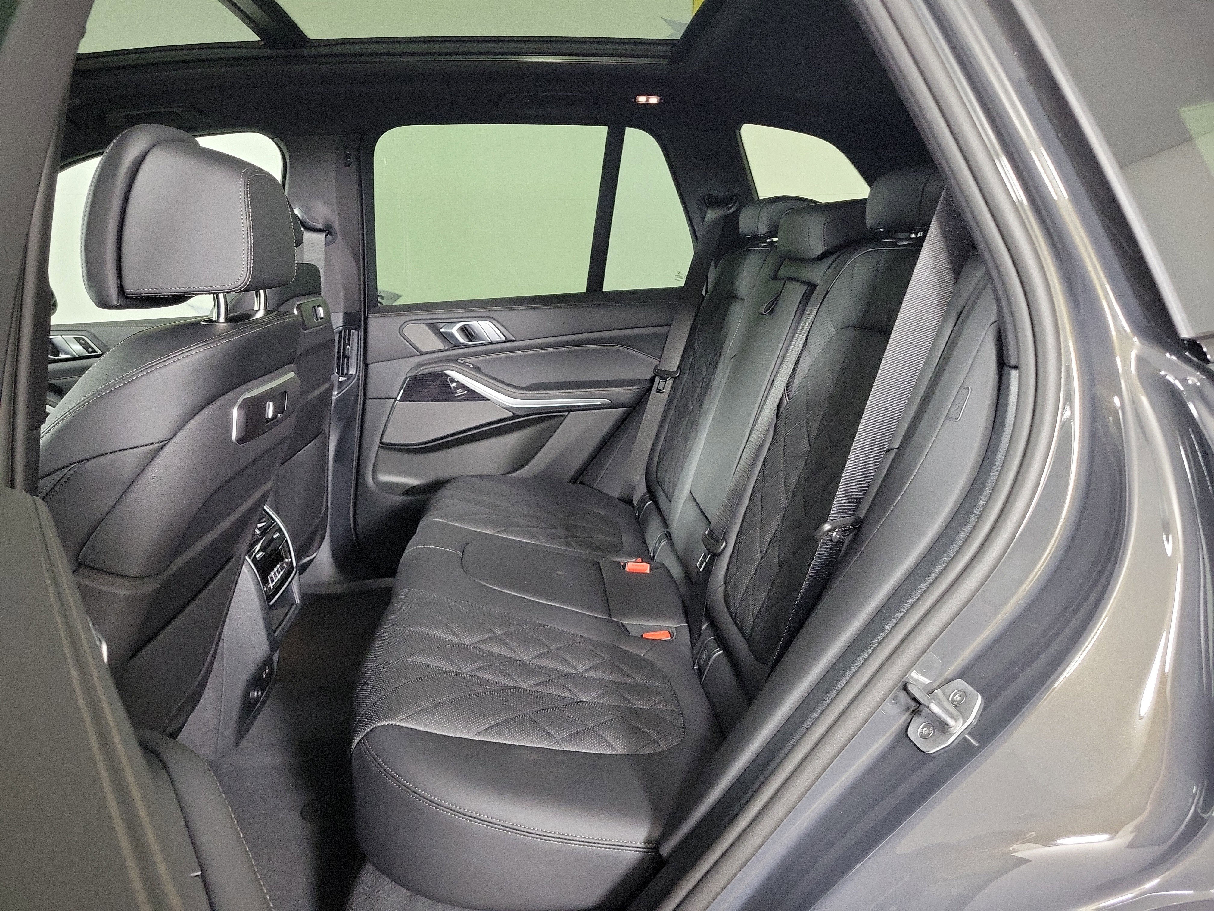 New 2026 BMW X5 xDrive50e AWD/4WD image 10