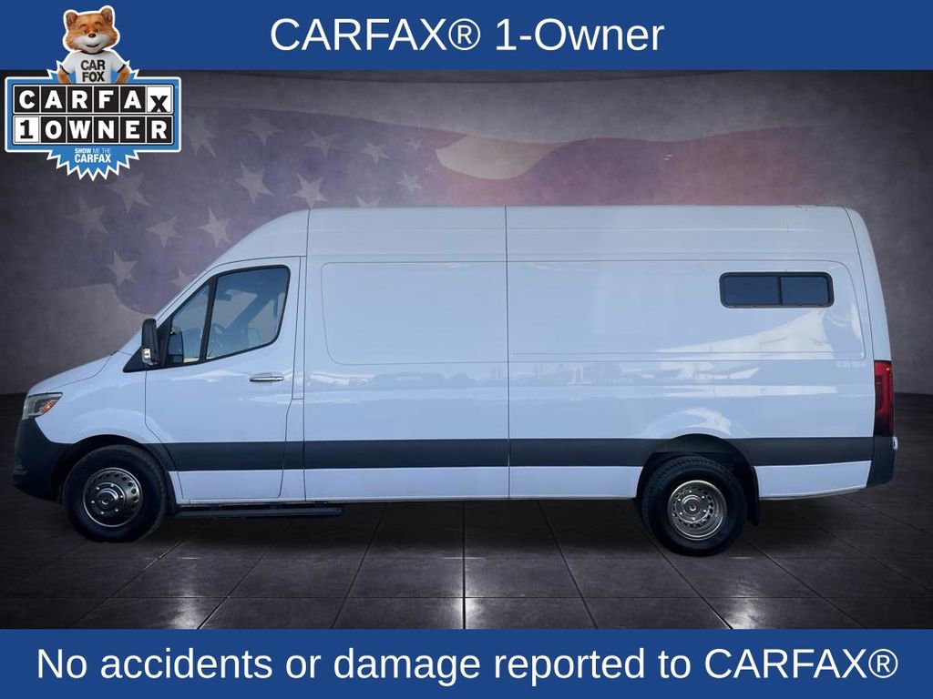 Used 2022 Mercedes-Benz Sprinter 3500 image 2