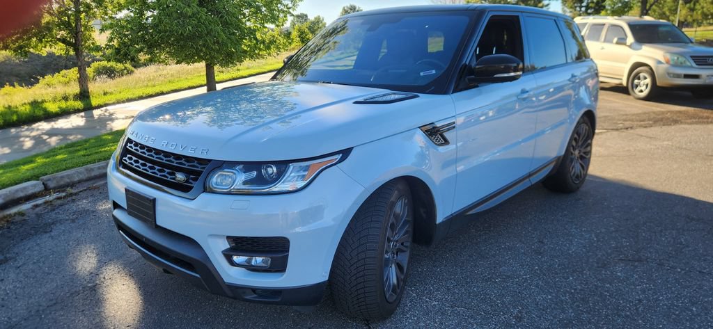 Used 2016 Land Rover Range Rover Sport Supercharged AWD/4WD image 2