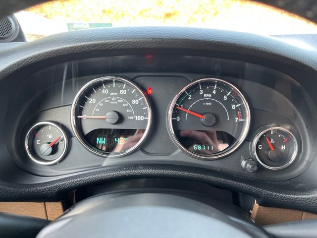 Used 2014 Jeep Wrangler Unlimited Sahara image 20