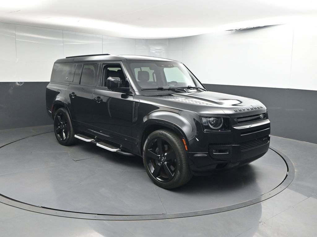 Used 2023 Land Rover Defender 130 X-Dynamic SE image 27