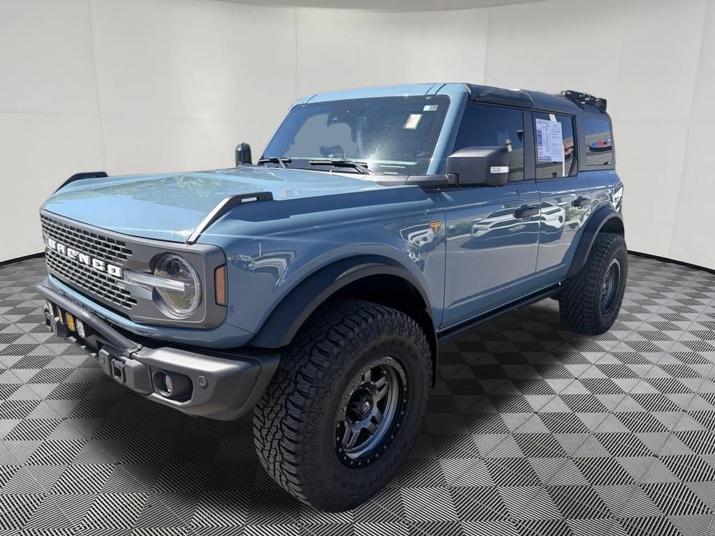 Used 2023 Ford Bronco Badlands AWD/4WD image 3