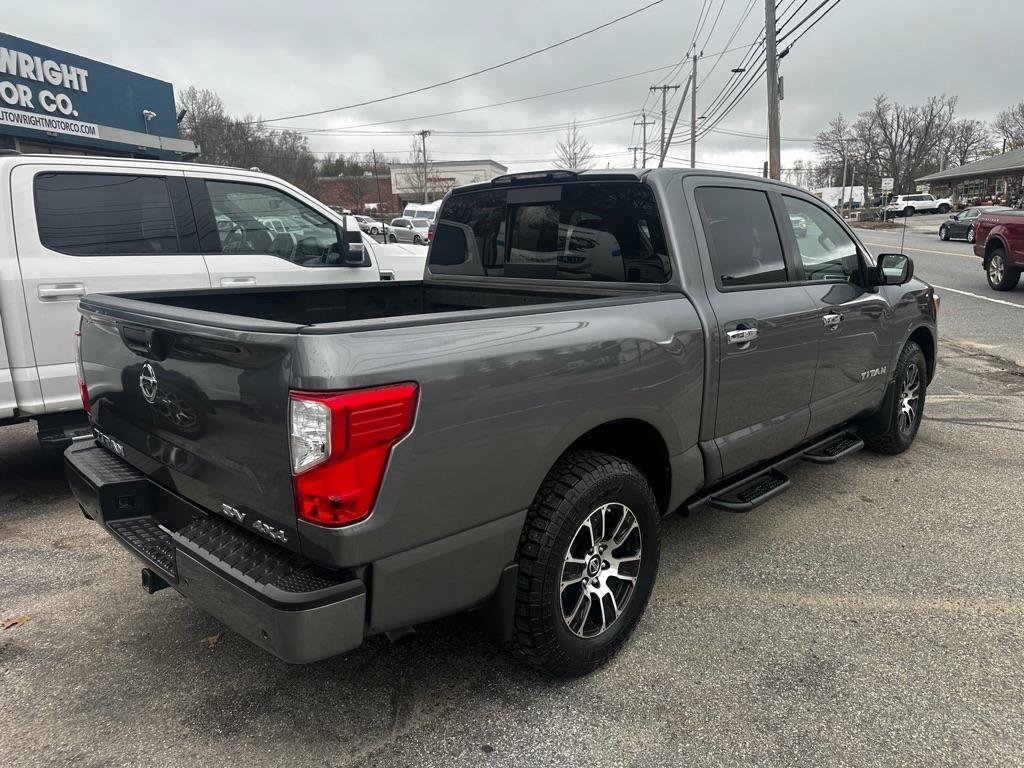 Used 2021 Nissan Titan SV w/ SV Convenience Package AWD/4WD image 5