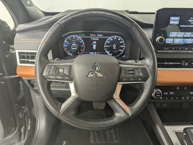 Used 2022 Mitsubishi Outlander SEL AWD/4WD image 13