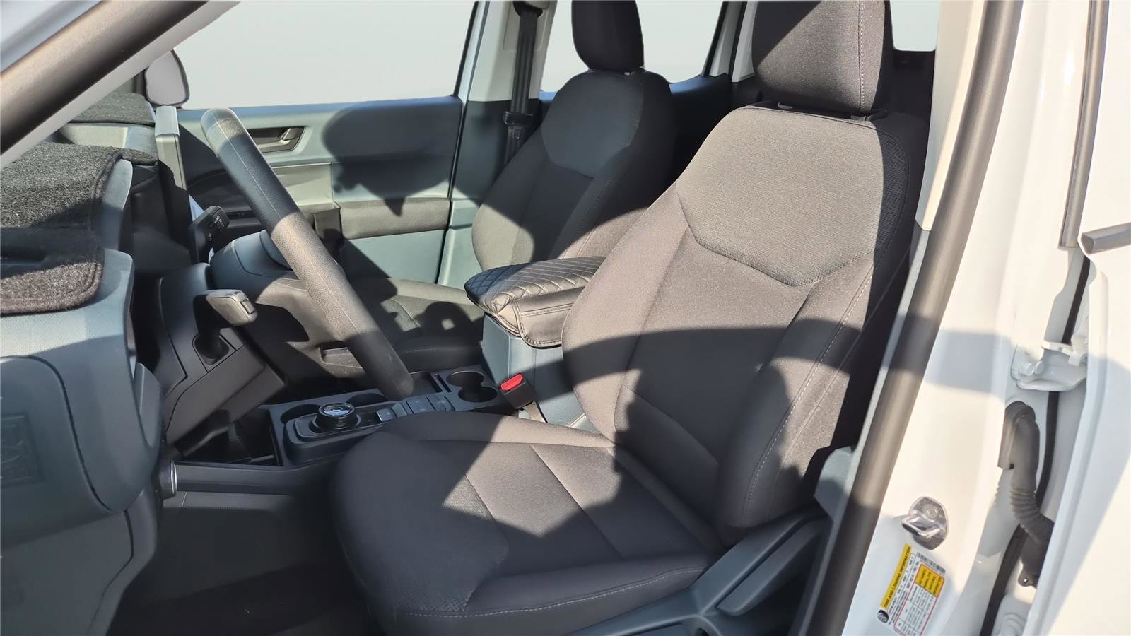 Used 2025 Ford Maverick XL w/ Equipment Group 102A image 9