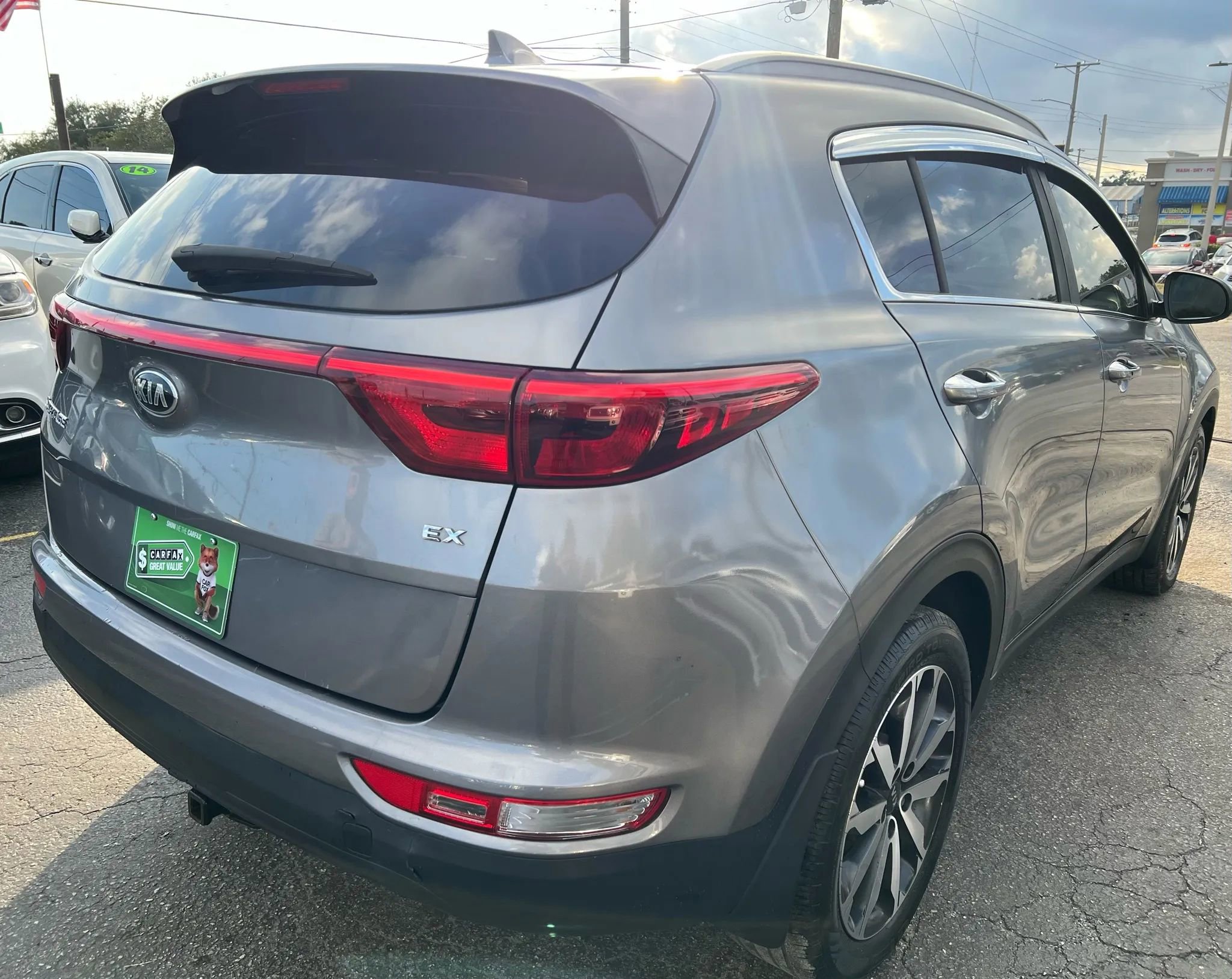 Used 2017 Kia Sportage EX image 5
