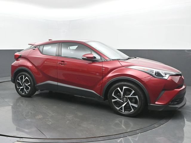Used 2018 Toyota C-HR XLE FWD image 7