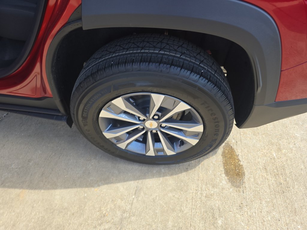 New 2026 Chevrolet Equinox LT w/ Safety and Technology Package FWD image 12