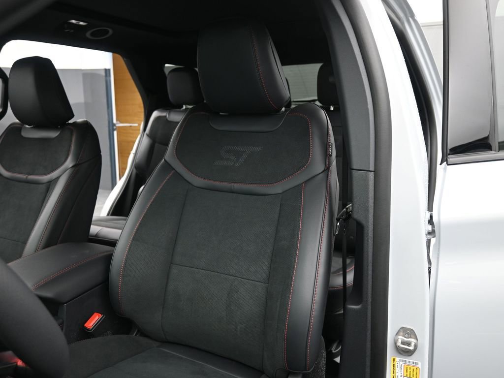New 2026 Ford Explorer ST w/ Sun And Sound Package image 23