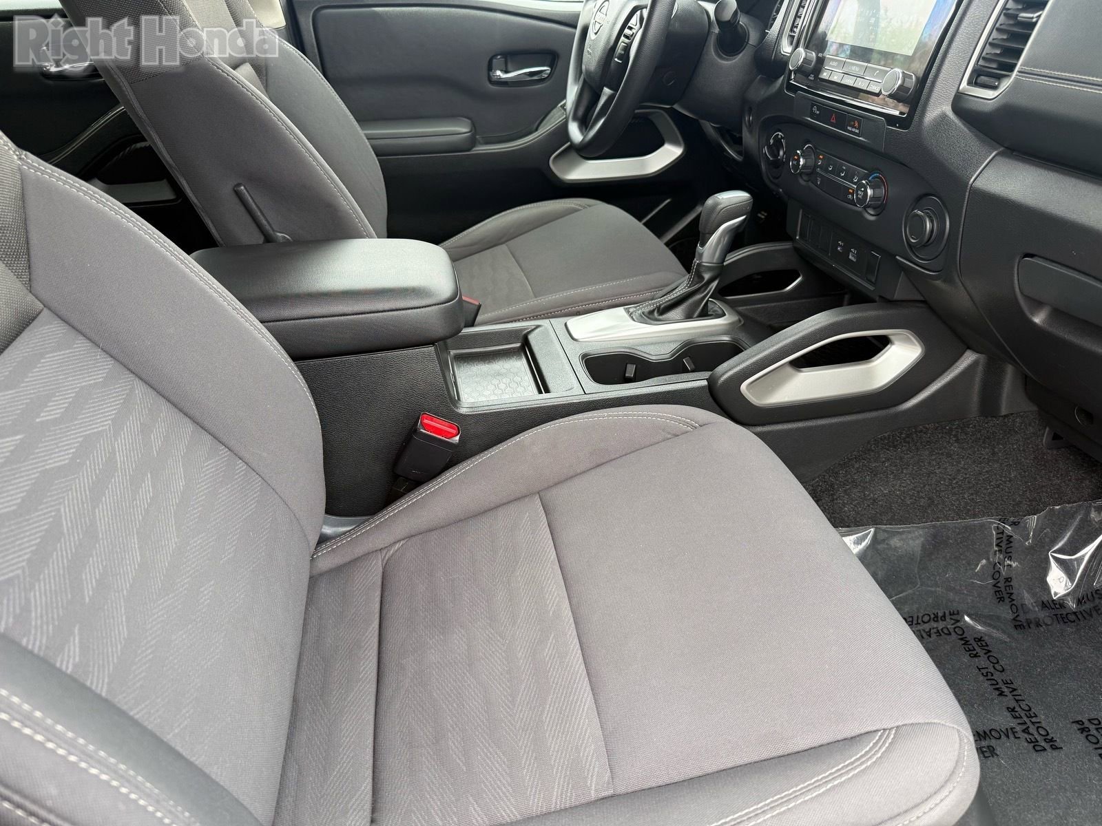 Used 2024 Nissan Frontier SV AWD/4WD image 31