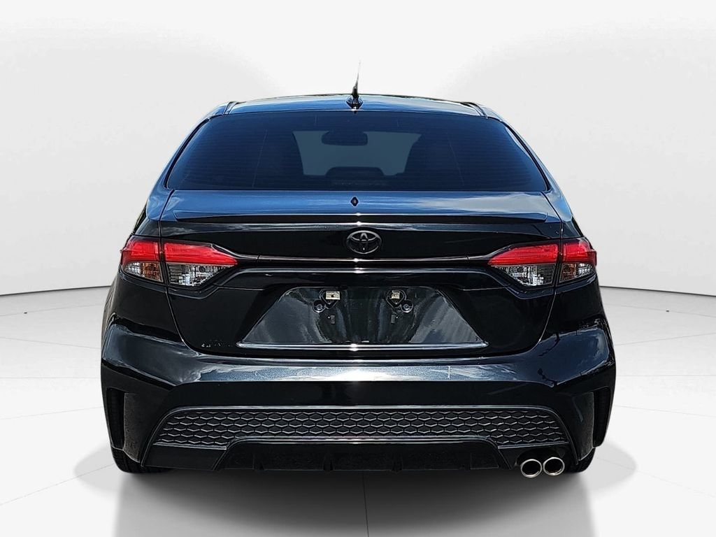 Used 2022 Toyota Corolla XSE FWD image 7