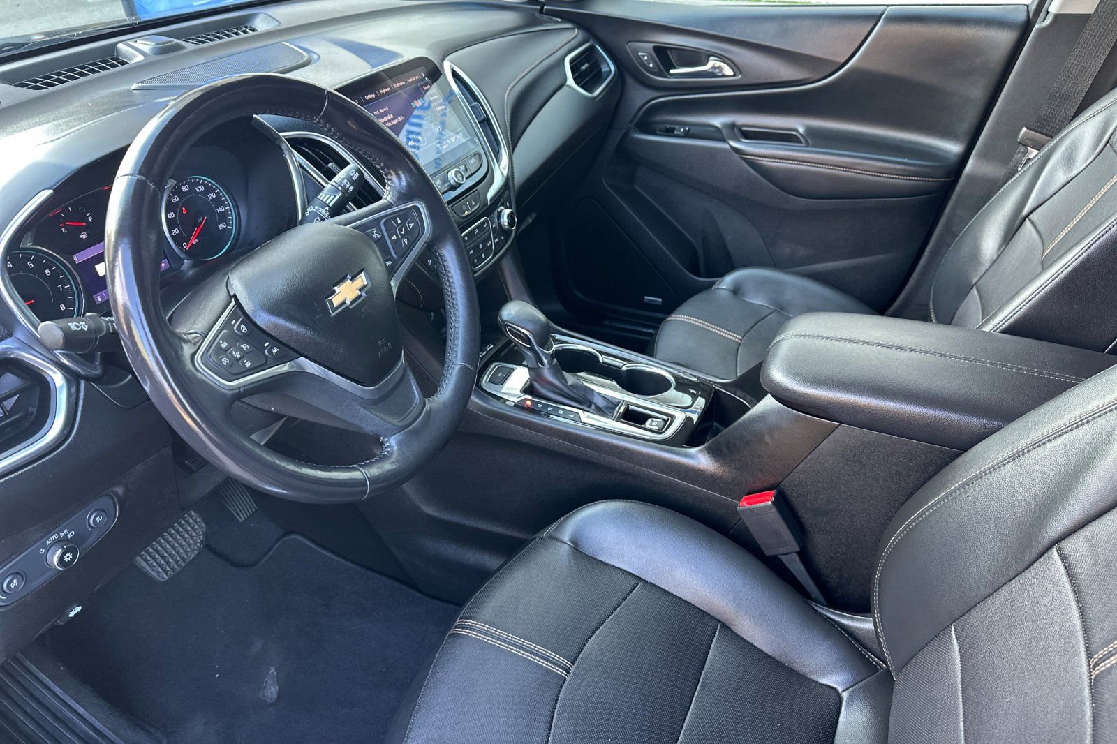 Used 2022 Chevrolet Equinox Premier image 11