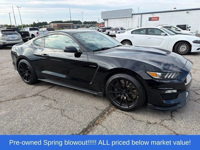 Used 2016 Ford Mustang Shelby GT350 w/ Technology Package RWD image 9