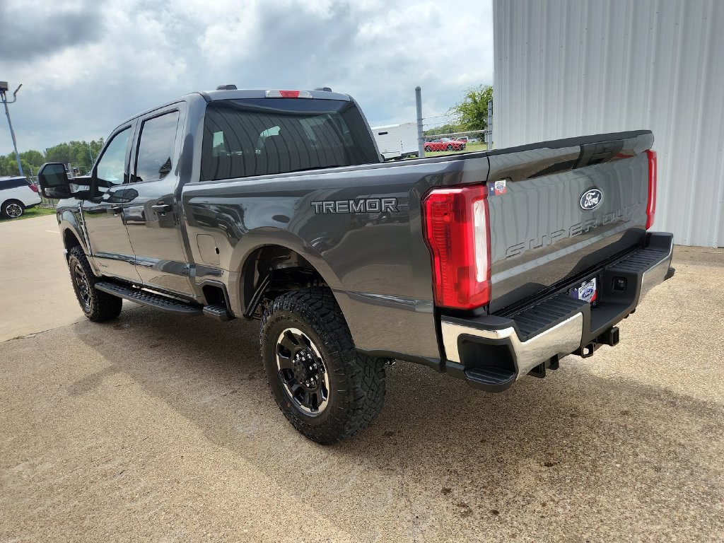 New 2027 Ford F350 XLT w/ Tremor Off-Road Package AWD/4WD image 6