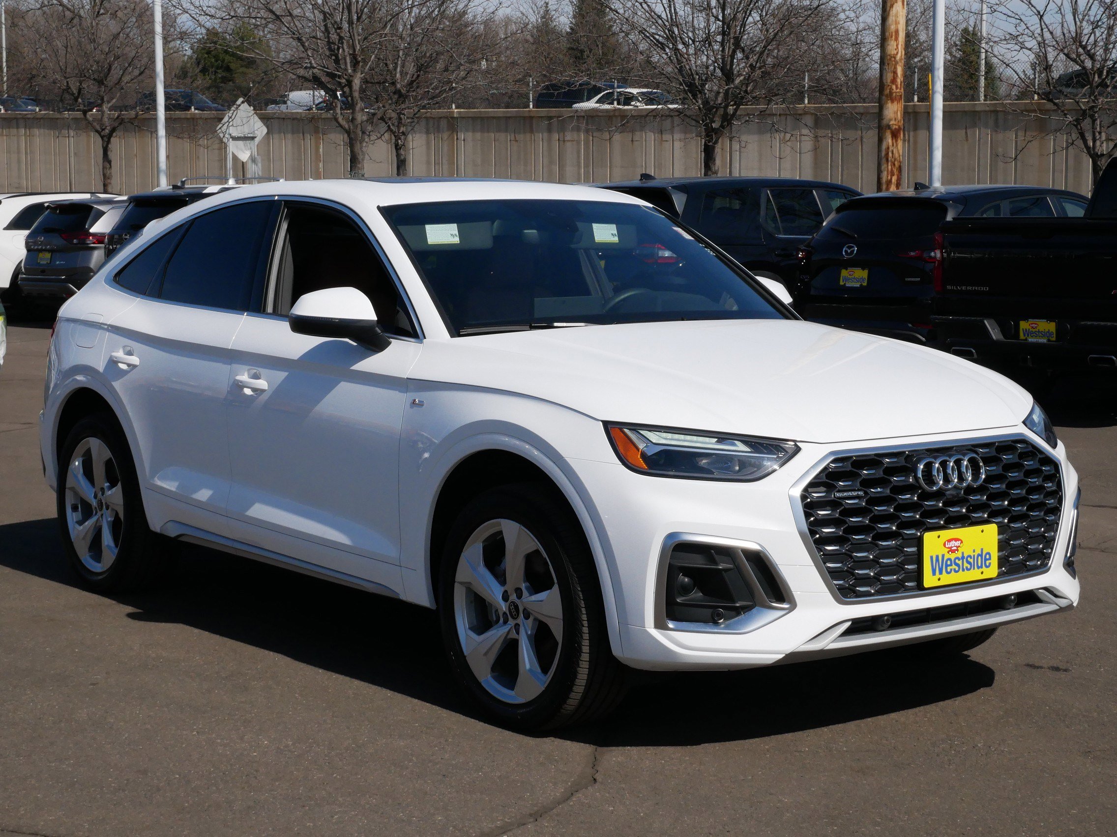 Used 2025 Audi Q5 2.0T Premium image 9