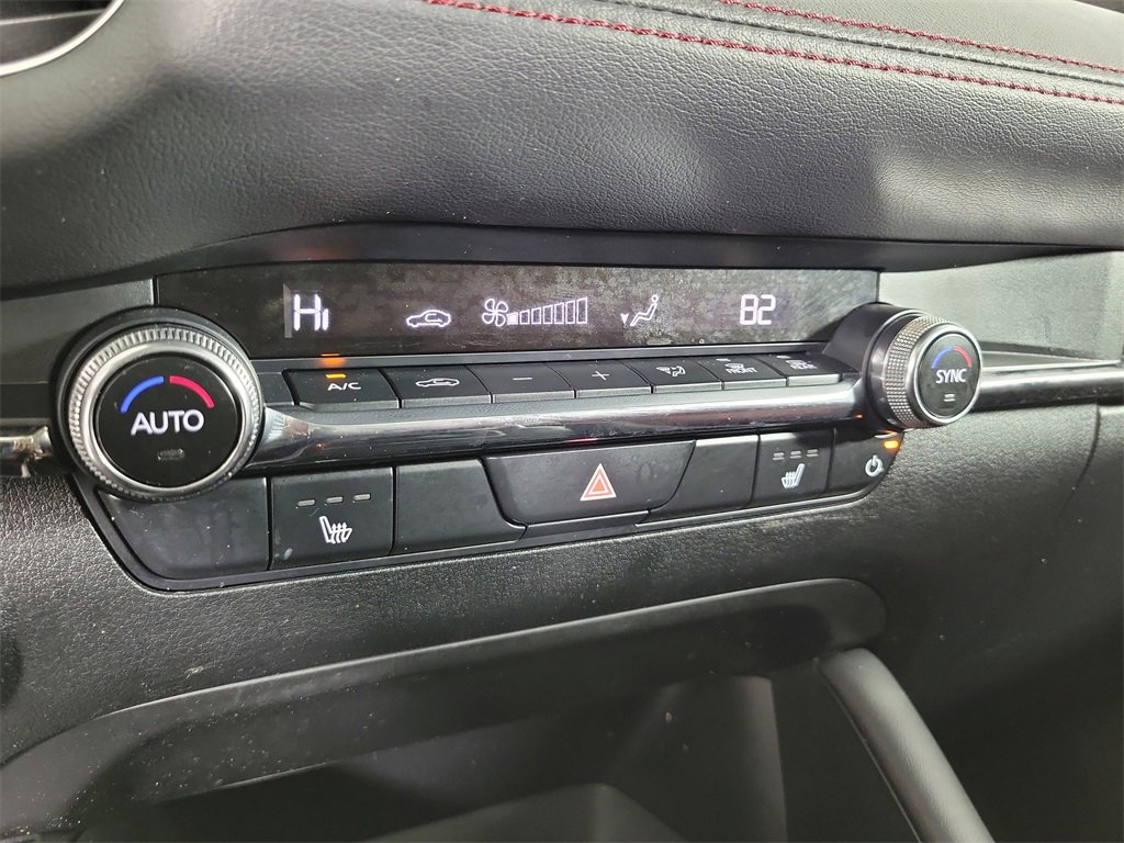 Used 2024 MAZDA MAZDA3 s image 26