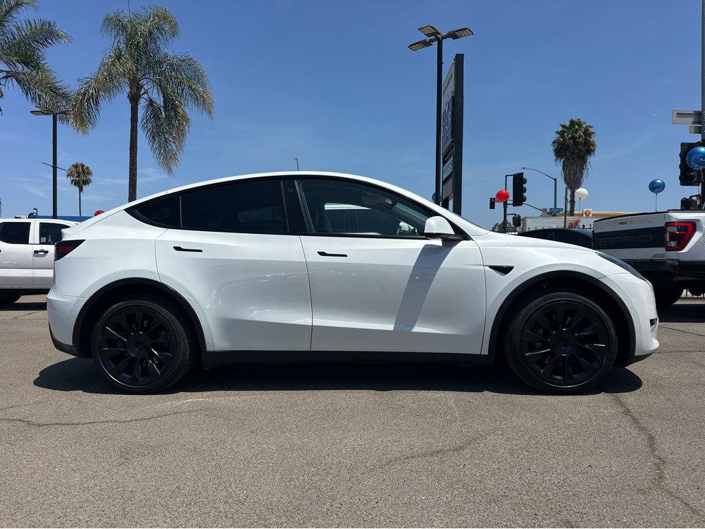 Used 2021 Tesla Model Y Long Range AWD/4WD image 39