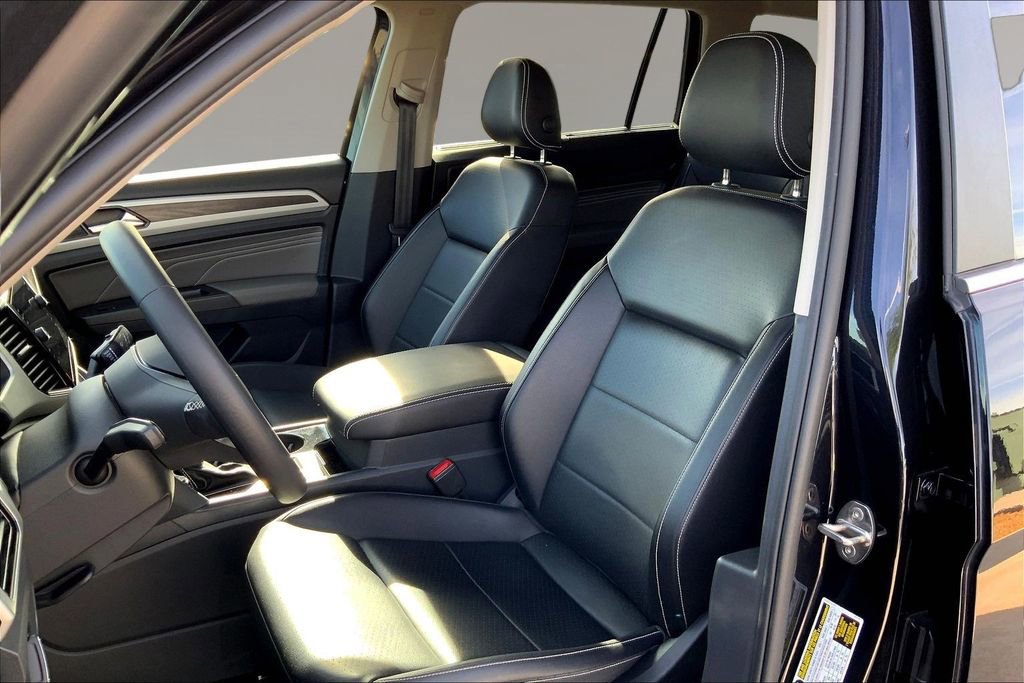 Used 2023 Volkswagen Atlas SE w/ Panoramic Sunroof Package image 24