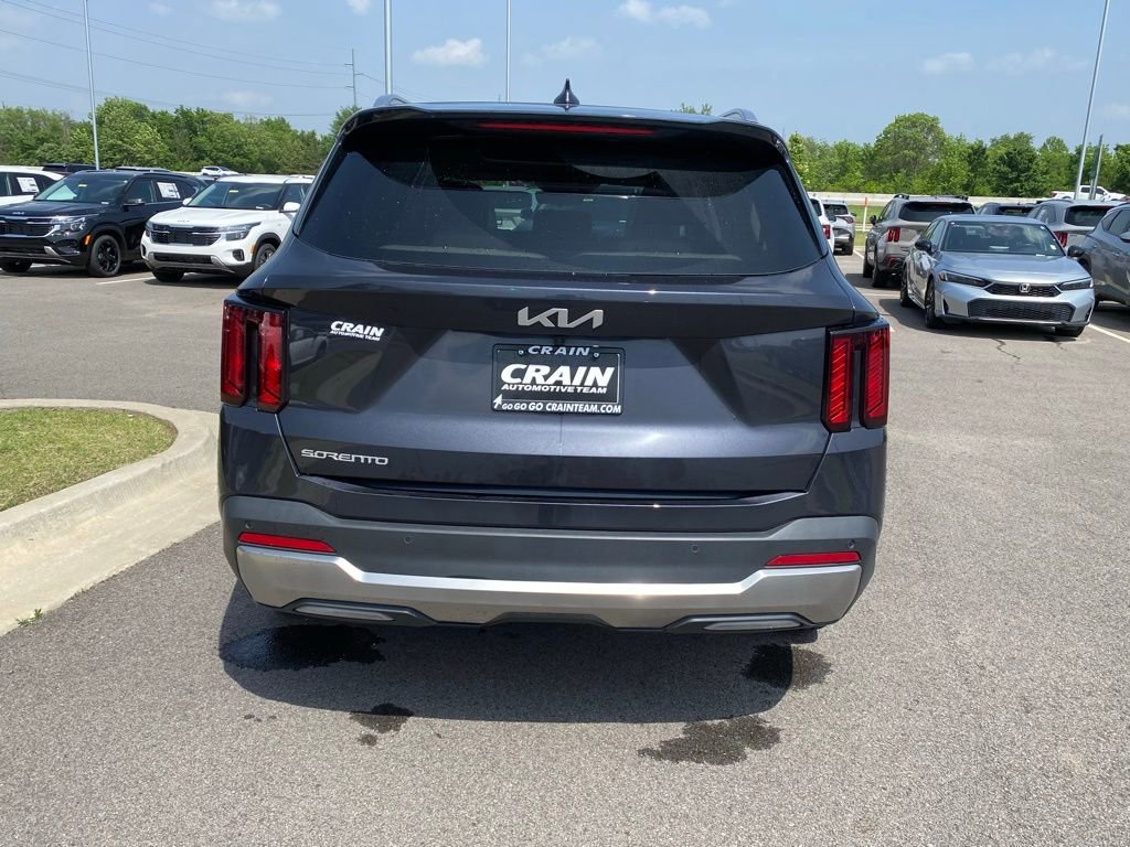 Certified 2025 Kia Sorento S w/ Panoramic Sunroof Package FWD image 6