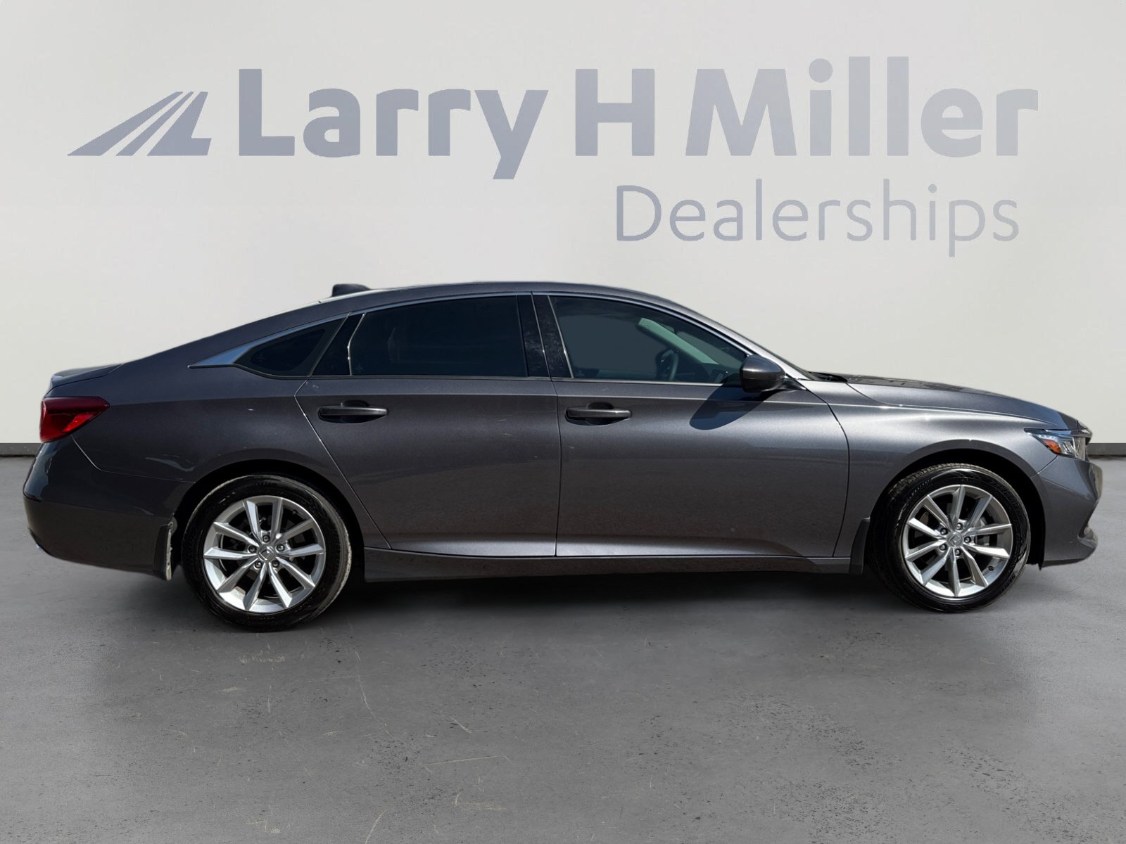Used 2022 Honda Accord LX image 6