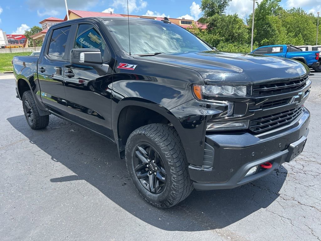 Used 2021 Chevrolet Silverado 1500 LT Trail Boss w/ Convenience Package II AWD/4WD image 3
