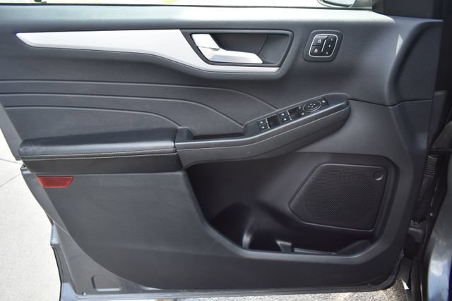 Used 2023 Ford Escape Platinum AWD/4WD image 20