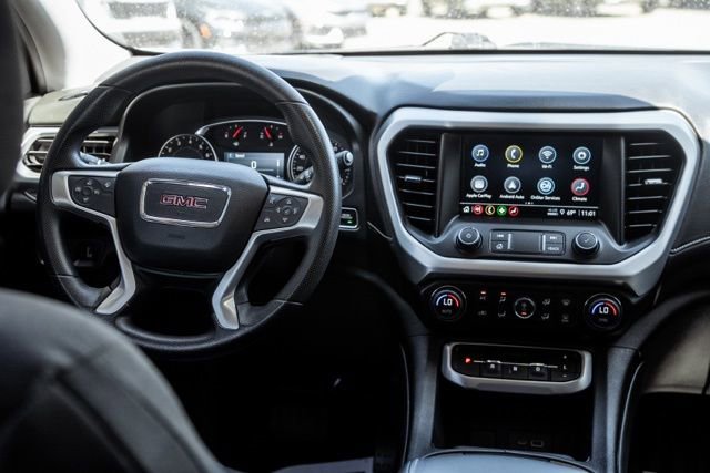 Used 2023 GMC Acadia SLE w/ Driver Convenience Package FWD image 14