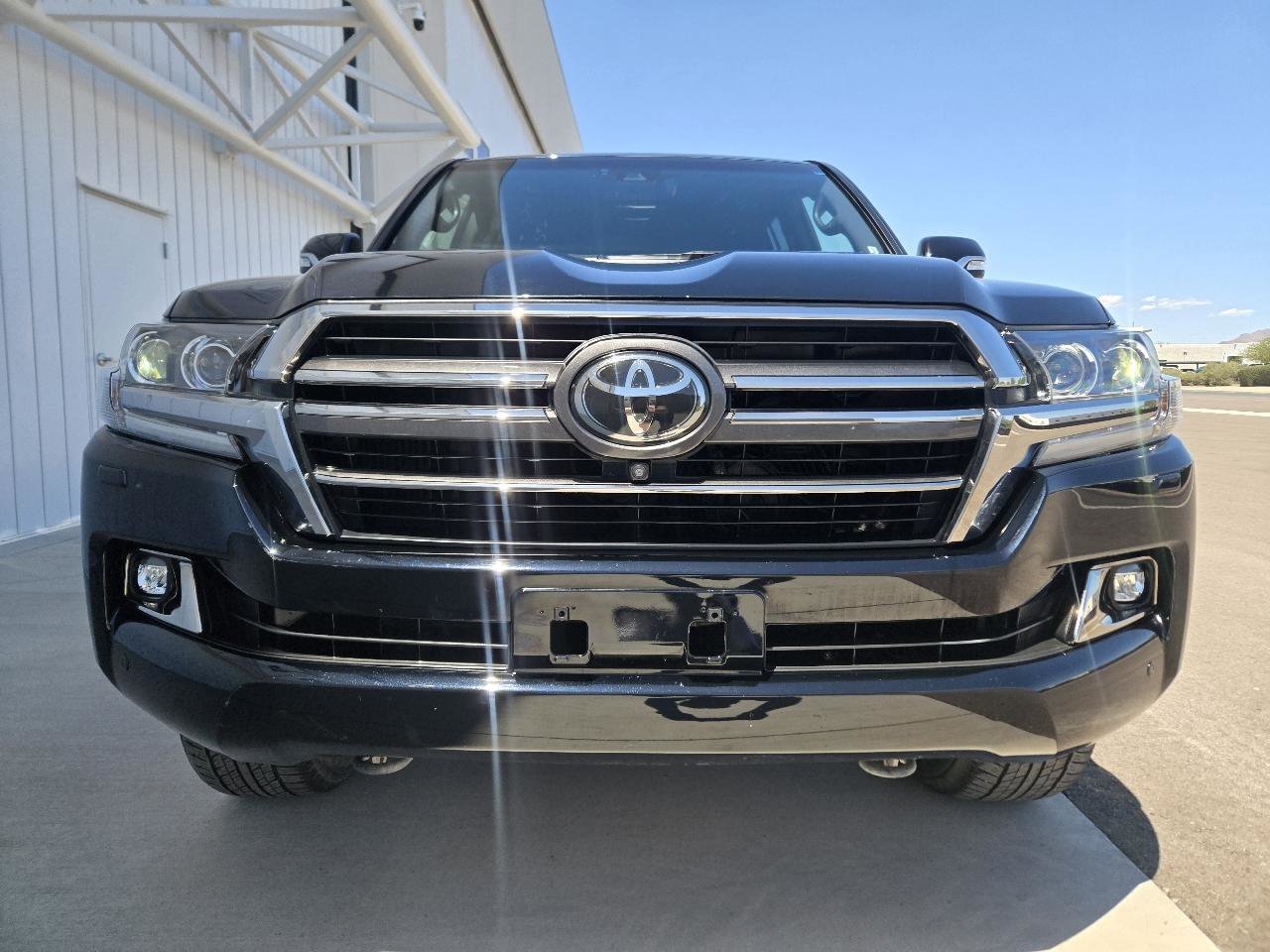 Used 2020 Toyota Land Cruiser Heritage Edition image 16