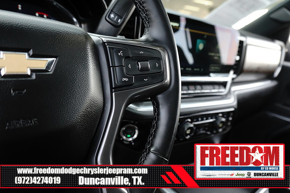 Used 2025 Chevrolet Silverado 2500 High Country w/ High Country Premium Package AWD/4WD image 27