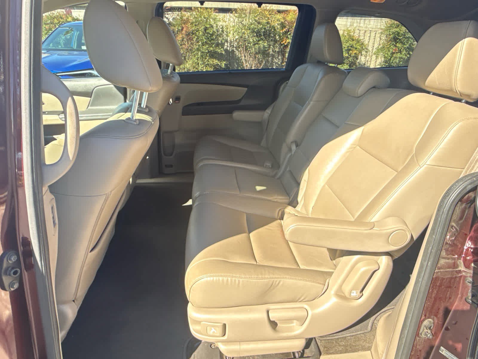 Used 2014 Honda Odyssey EX-L image 33