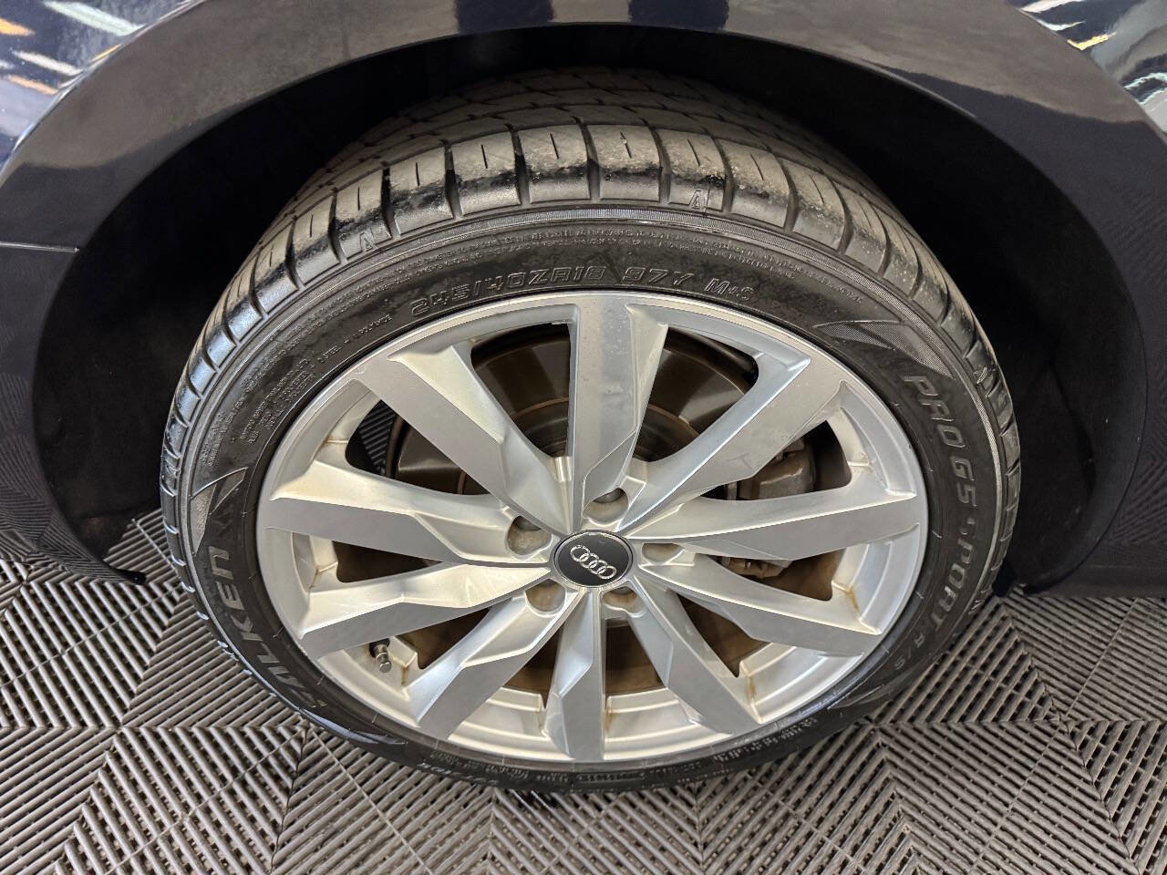 Used 2017 Audi A4 2.0T Premium w/ Convenience Package image 17